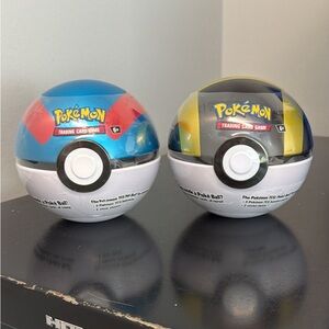 New Pokémon Trading Card Game Poké Ball Set of 2